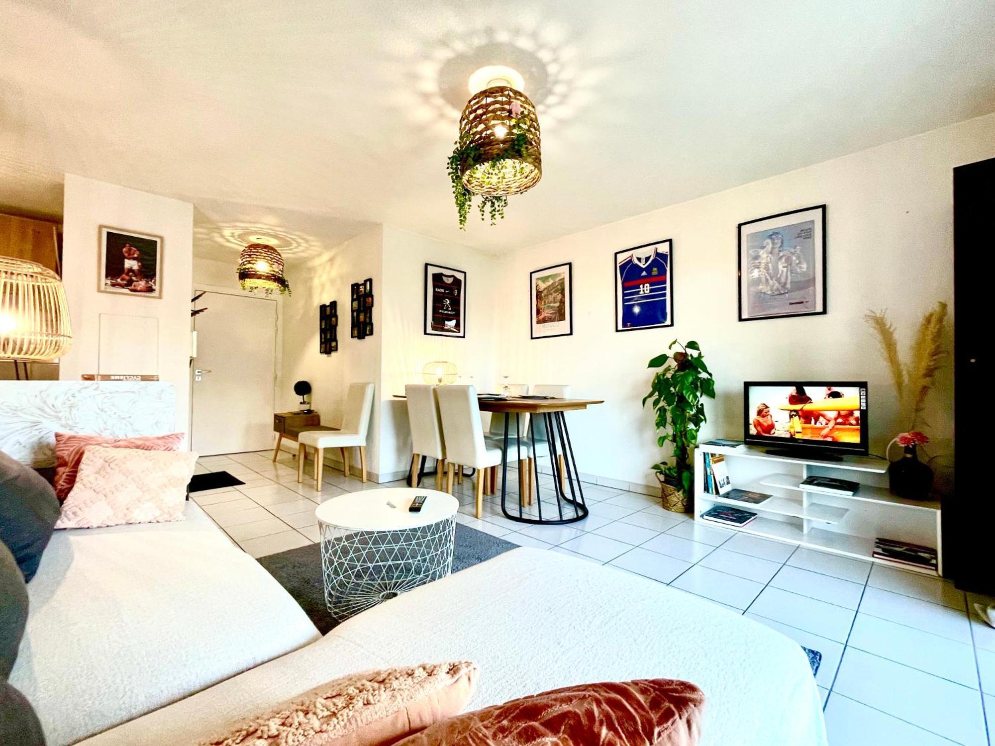Bel Appartement T3 De 60M2 Avec Parking, Terrasse, Proche Du Metro Et Du Periph トゥールーズ エクステリア 写真
