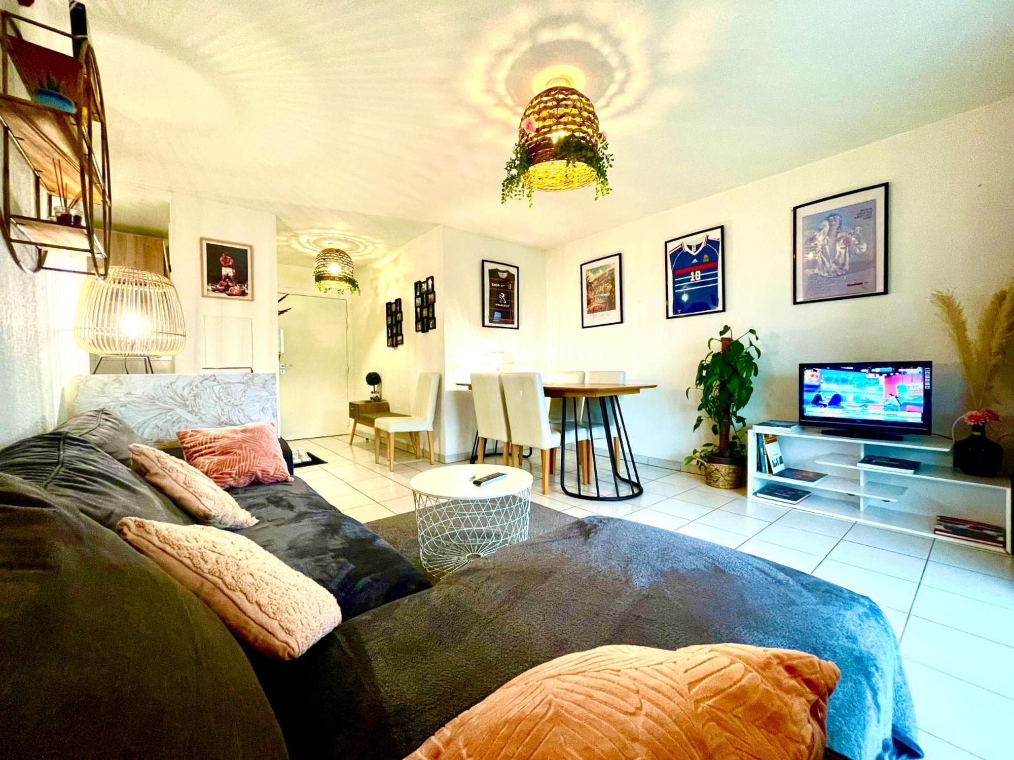 Bel Appartement T3 De 60M2 Avec Parking, Terrasse, Proche Du Metro Et Du Periph トゥールーズ エクステリア 写真